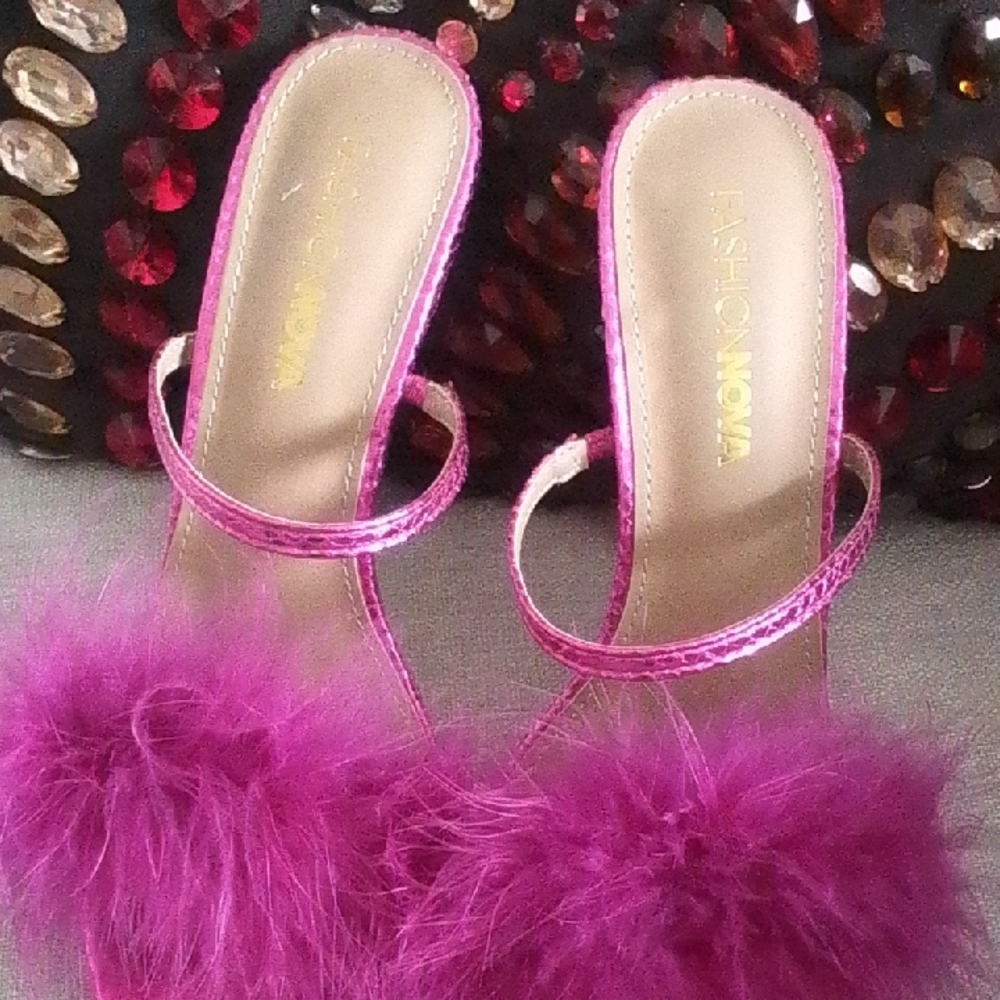 Fashion Nova Magenta Feather Slide Mules